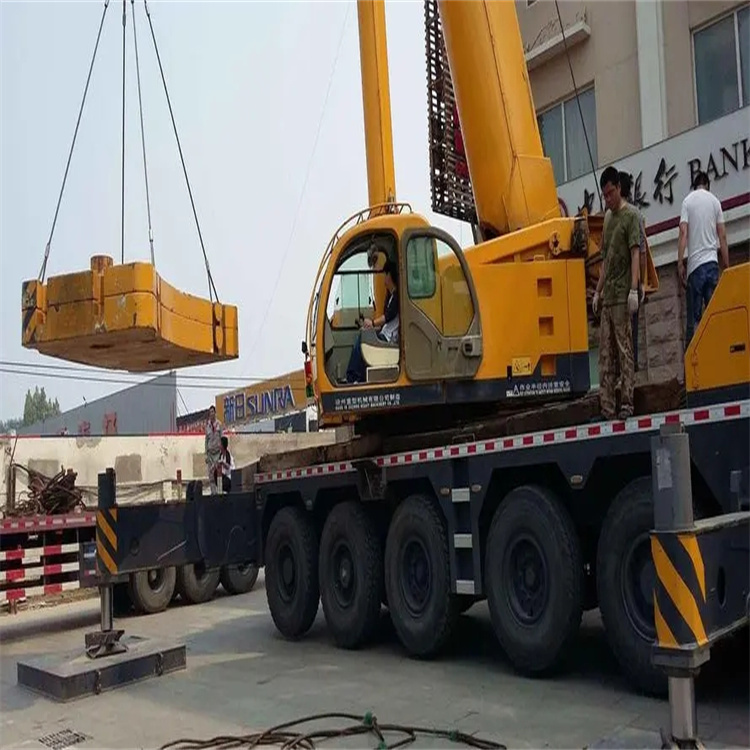 望谟当地吊车出租|机器吊装|75吨|工厂搬迁服务